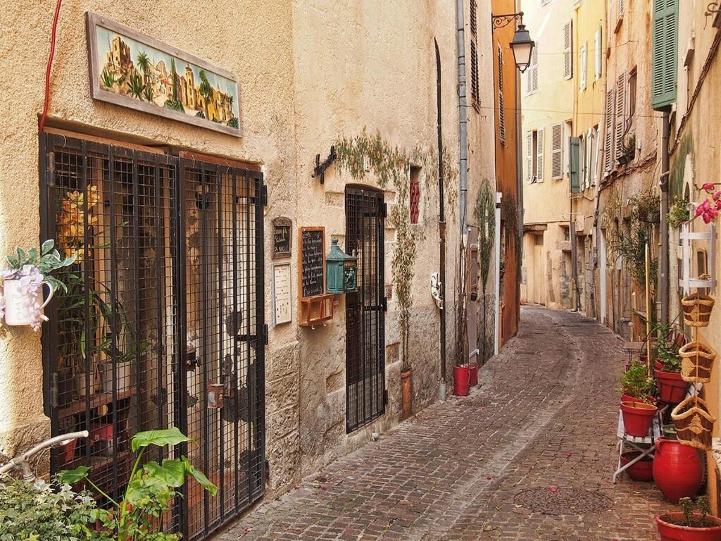 Ferienwohnung Souvenirs D'Hier Hyères Exterior foto